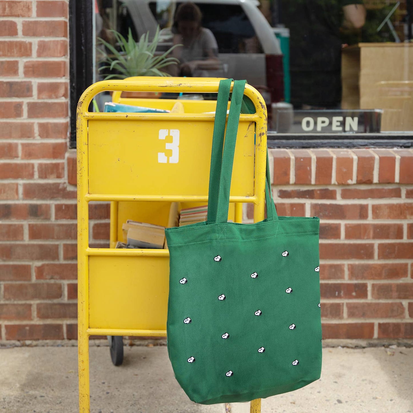 Snoopy Tote Bag (Forest)